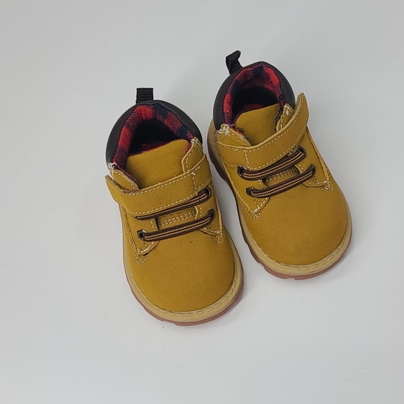 infant tan boots